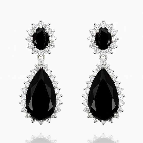 Anthropologie Jewelry - ⚜️ Elegant Black and Silver Drop Earrings